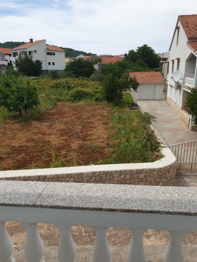 Apartments Martinovic By The Sea Kukljica Exterior photo